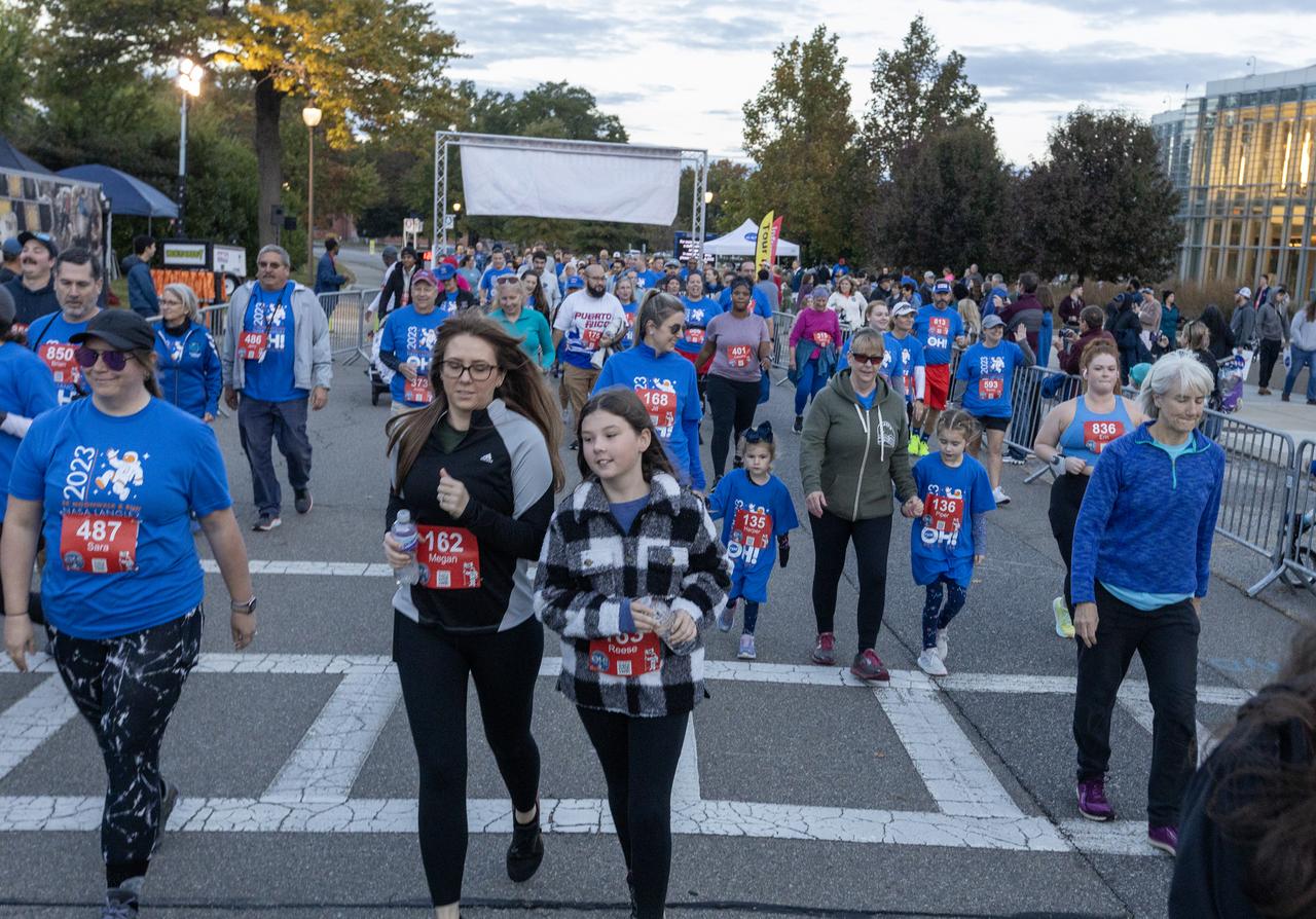 More than 37,000 people registered to attend the NASA Langley open house. Starting with the Annual 5K Moon Walk Run and the talented Nils Larson, X59 pilot and Astronaut Victor Glover reunited at Langley’s hangar and hosted by Center Director Clayton Turner.
